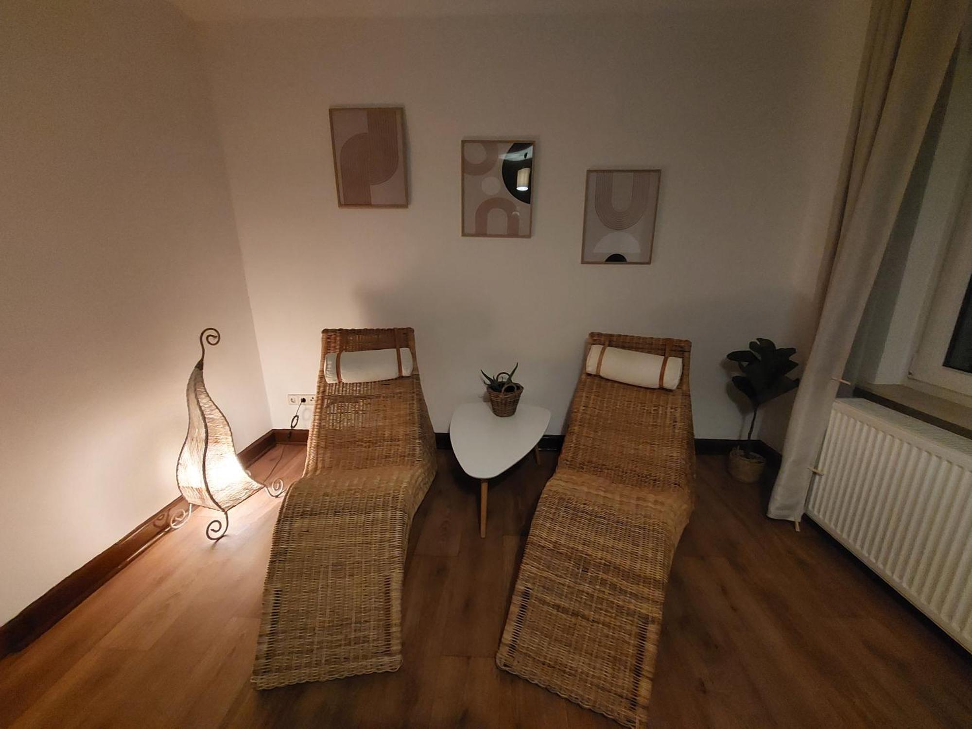 Cozy Home, 7 Beds, Wifi, Kitchen, Balcony, Bielefeld Center Eksteriør bilde